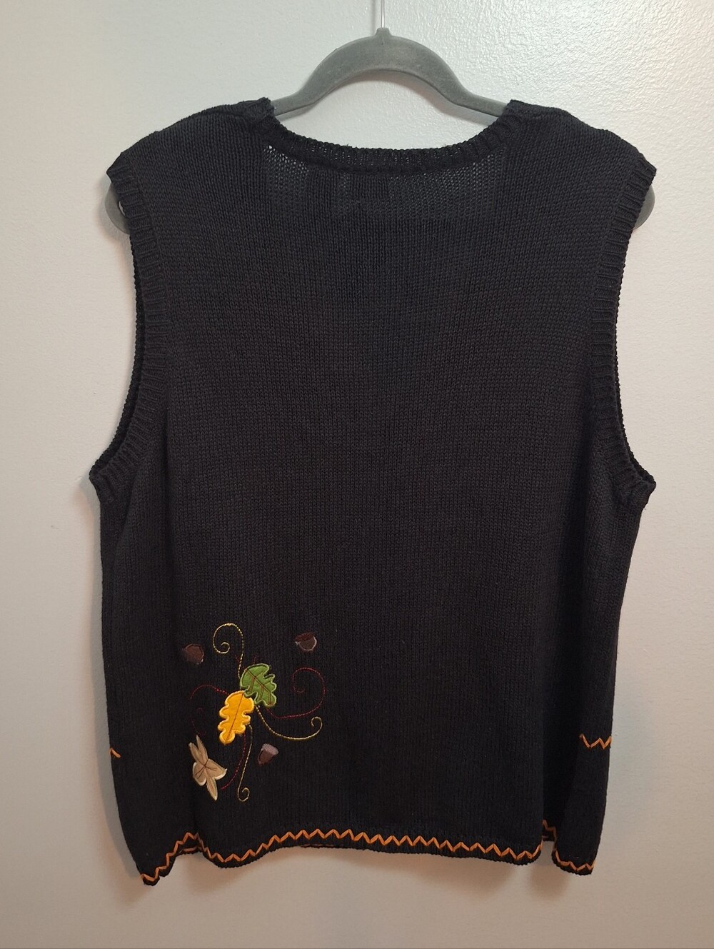 NWT Holiday Black Embroidered Button Sweater Vest Leaves Fall Autumn Womens XL - Picture 5 of 9